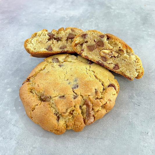 Doughnut-World-Adelaide-NYC-Choc-Chip-Walnut-Cookie